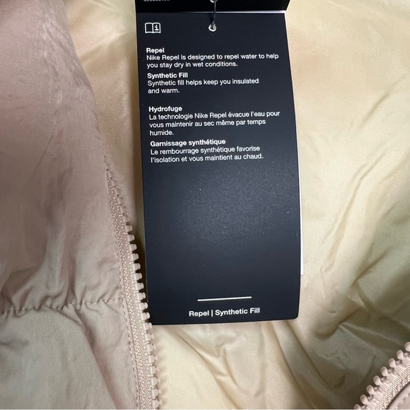 Nike Jordan Women's Oversized Puffer Jacket Size L - Picture 4 of 10